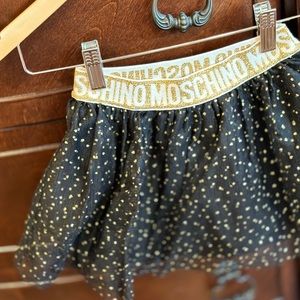 Moschino girl outfit! Beautiful tulle skirt with matching top!